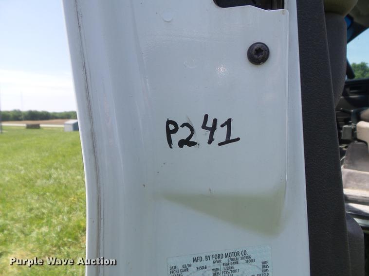 image for item DD7184 2009 Ford F150 XL SuperCab pickup truck