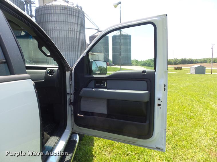image for item DD7185 2013 Ford F150 XLT SuperCab pickup truck