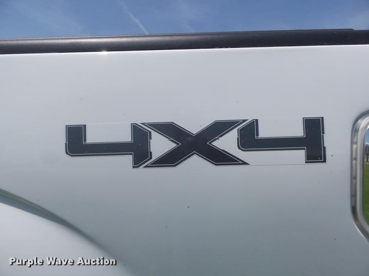 image for item DD7185 2013 Ford F150 XLT SuperCab pickup truck