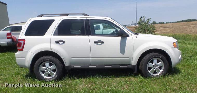 image for item DD7186 2011 Ford Escape XLT SUV