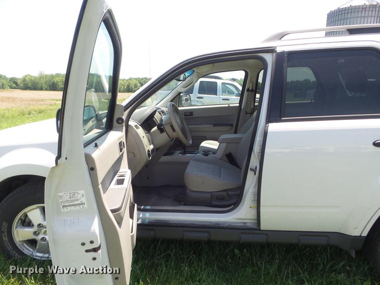 image for item DD7186 2011 Ford Escape XLT SUV