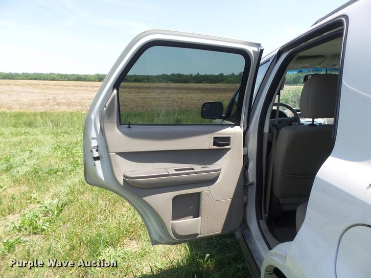 image for item DD7186 2011 Ford Escape XLT SUV