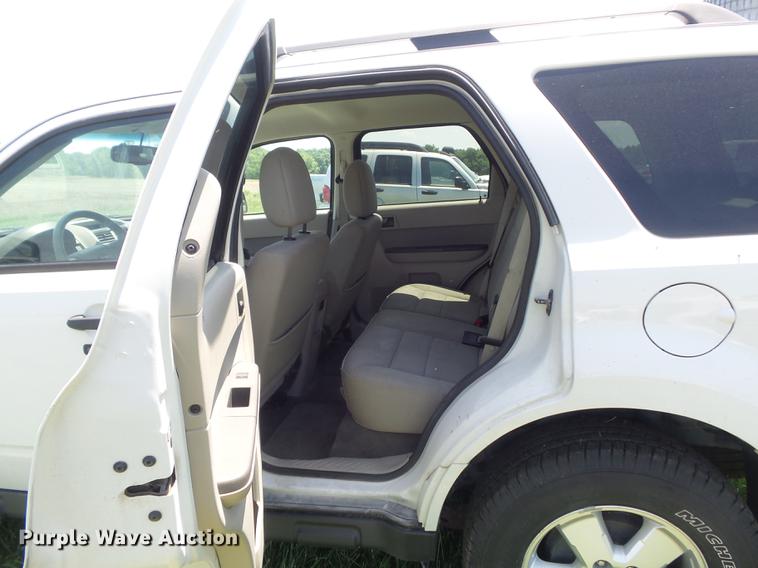image for item DD7186 2011 Ford Escape XLT SUV