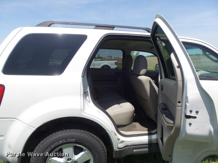 image for item DD7186 2011 Ford Escape XLT SUV