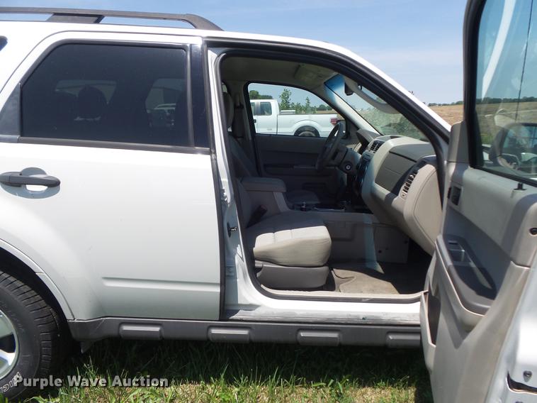 image for item DD7186 2011 Ford Escape XLT SUV