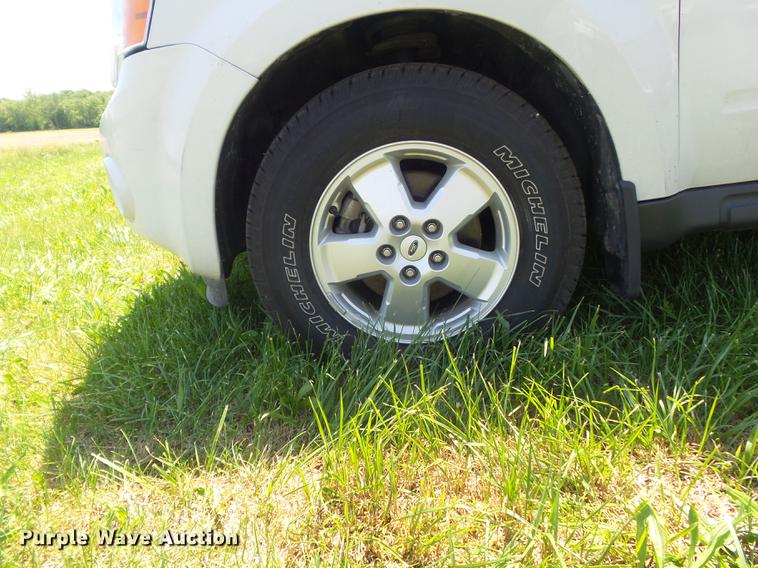 image for item DD7186 2011 Ford Escape XLT SUV