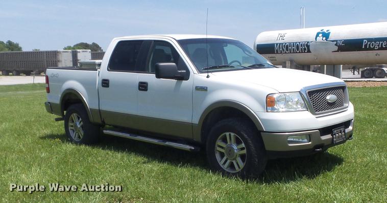 image for item DD7187 2005 Ford F150 Lariat SuperCrew pickup truck
