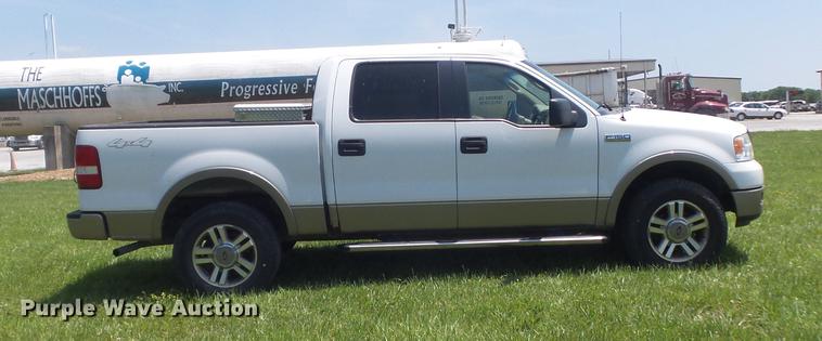 image for item DD7187 2005 Ford F150 Lariat SuperCrew pickup truck