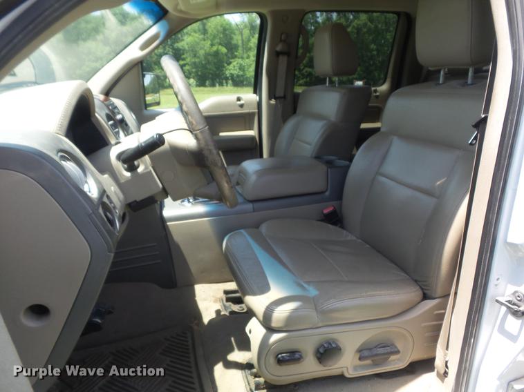 image for item DD7187 2005 Ford F150 Lariat SuperCrew pickup truck