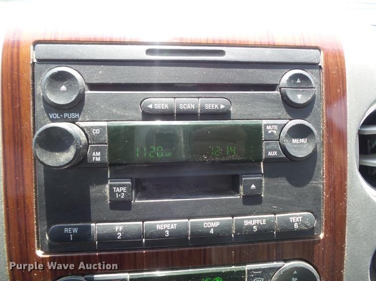 image for item DD7187 2005 Ford F150 Lariat SuperCrew pickup truck