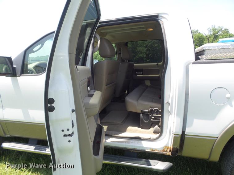 image for item DD7187 2005 Ford F150 Lariat SuperCrew pickup truck