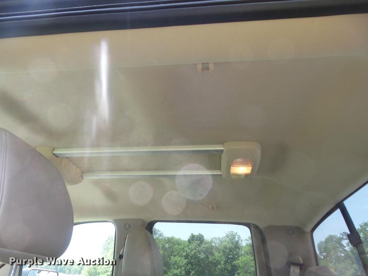 image for item DD7187 2005 Ford F150 Lariat SuperCrew pickup truck