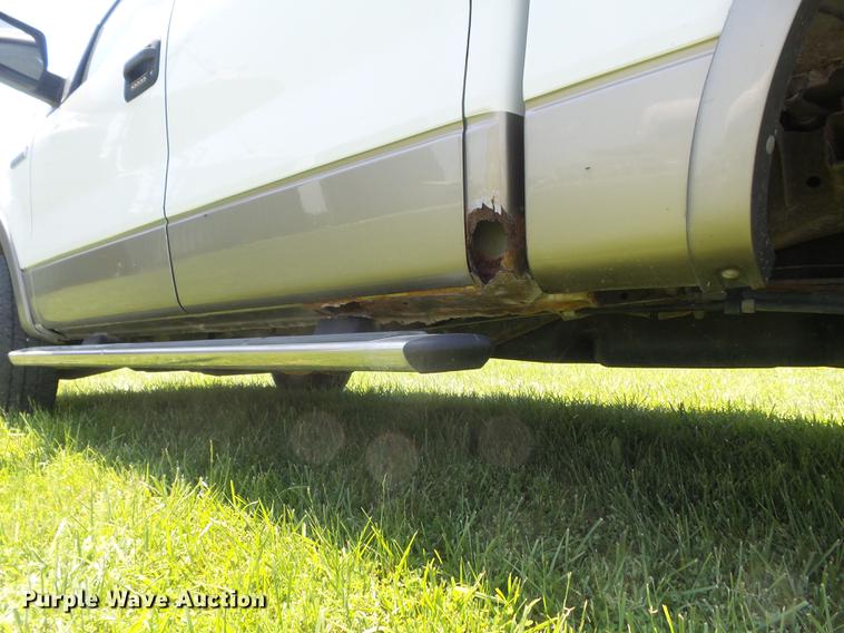 image for item DD7187 2005 Ford F150 Lariat SuperCrew pickup truck