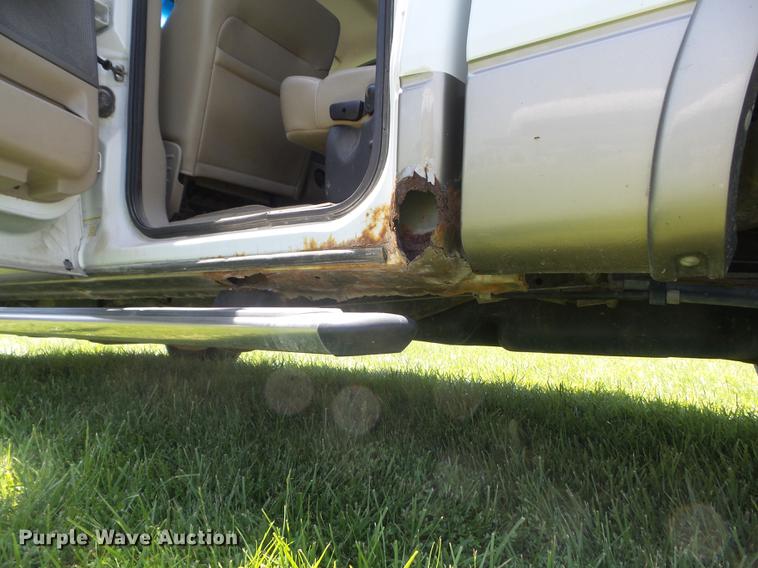 image for item DD7187 2005 Ford F150 Lariat SuperCrew pickup truck