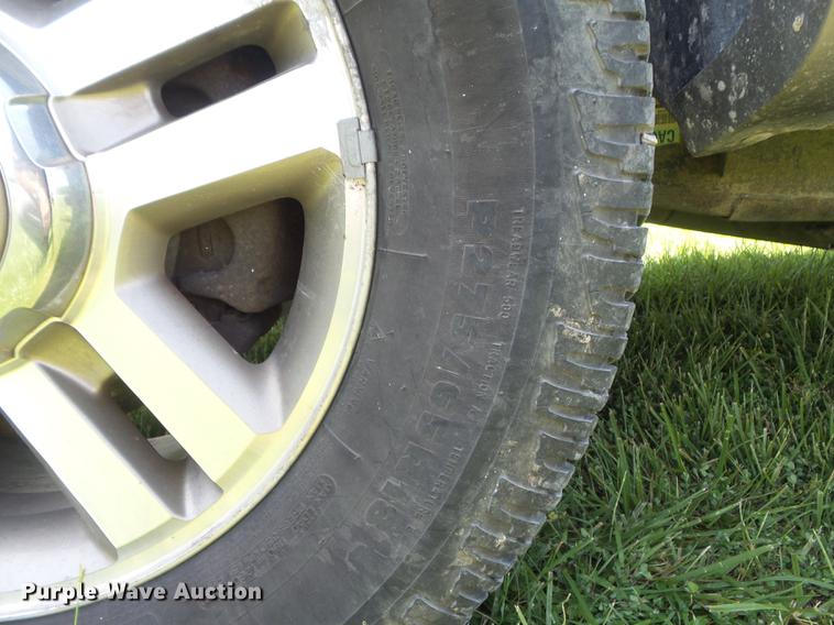 image for item DD7187 2005 Ford F150 Lariat SuperCrew pickup truck