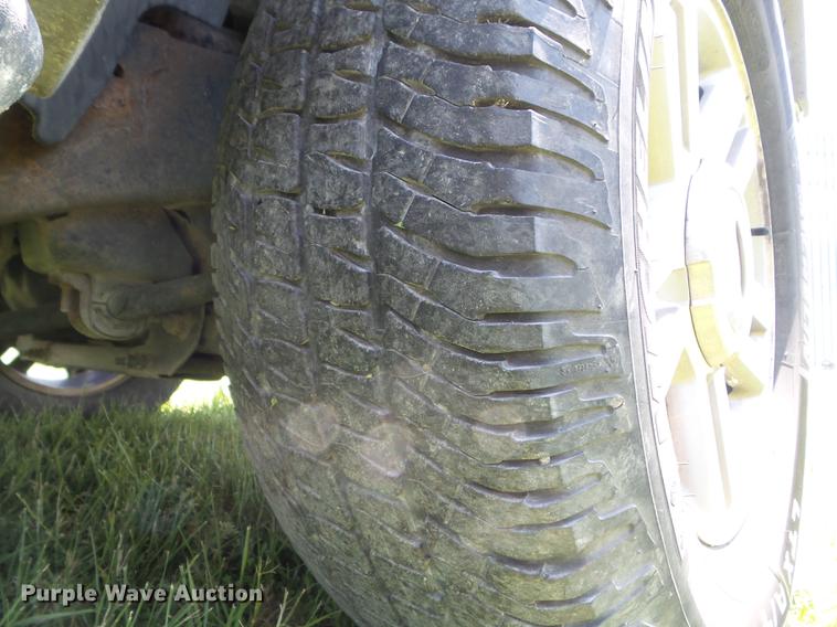 image for item DD7187 2005 Ford F150 Lariat SuperCrew pickup truck