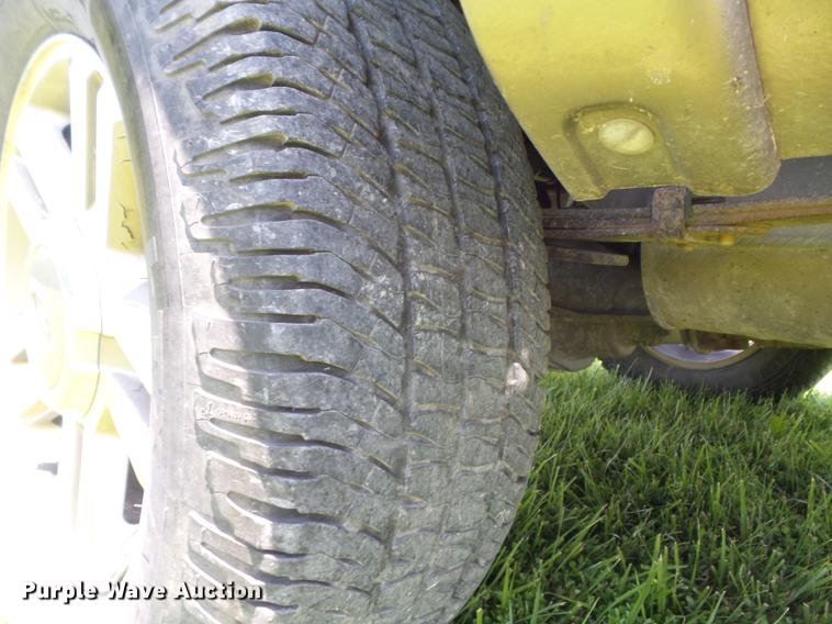 image for item DD7187 2005 Ford F150 Lariat SuperCrew pickup truck