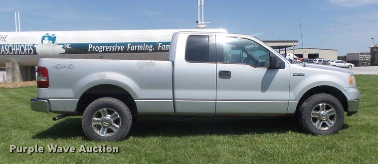 image for item DD7189 2005 Ford F150 XLT SuperCab pickup truck
