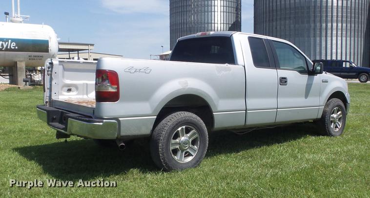image for item DD7189 2005 Ford F150 XLT SuperCab pickup truck