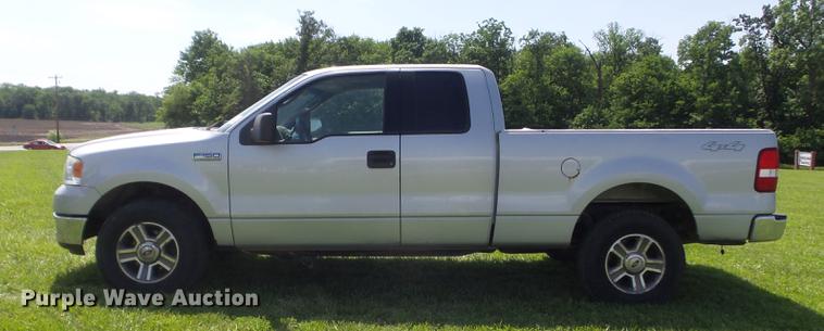 image for item DD7189 2005 Ford F150 XLT SuperCab pickup truck