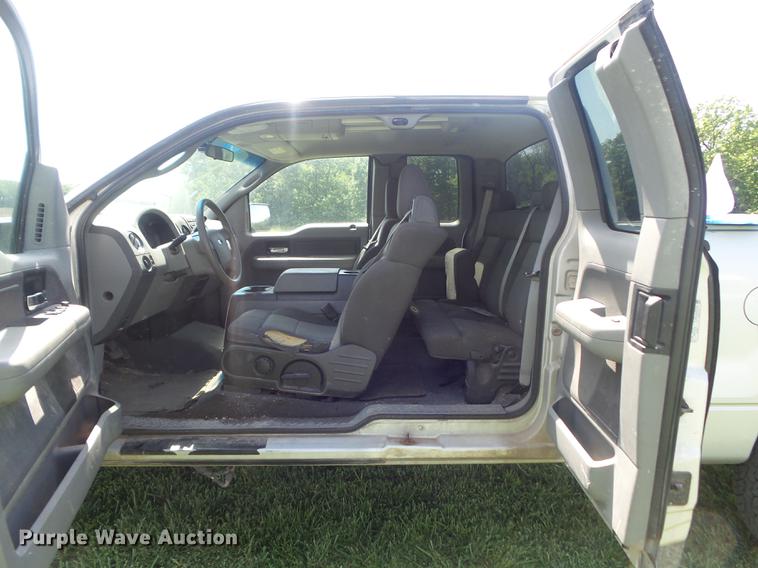 image for item DD7189 2005 Ford F150 XLT SuperCab pickup truck