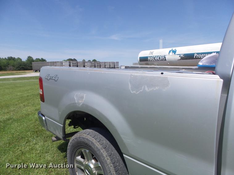 image for item DD7189 2005 Ford F150 XLT SuperCab pickup truck