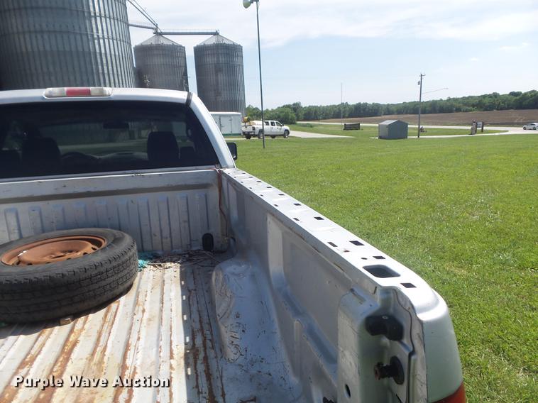 image for item DD7189 2005 Ford F150 XLT SuperCab pickup truck