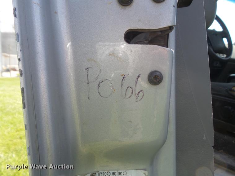 image for item DD7189 2005 Ford F150 XLT SuperCab pickup truck