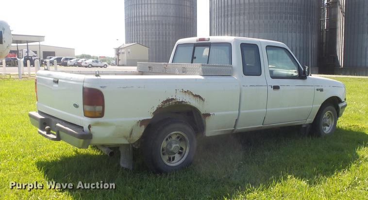 image for item DD7190 1997 Ford Ranger XLT pickup truck
