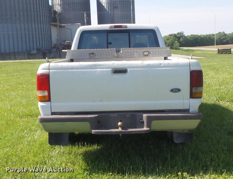image for item DD7190 1997 Ford Ranger XLT pickup truck