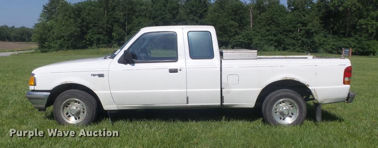 image for item DD7190 1997 Ford Ranger XLT pickup truck