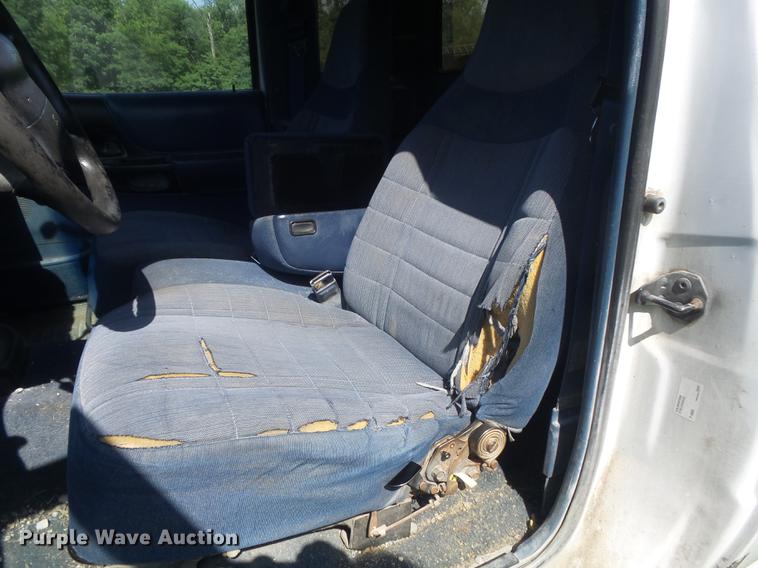 image for item DD7190 1997 Ford Ranger XLT pickup truck