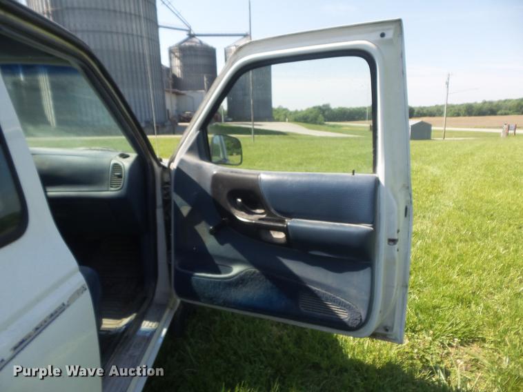 image for item DD7190 1997 Ford Ranger XLT pickup truck