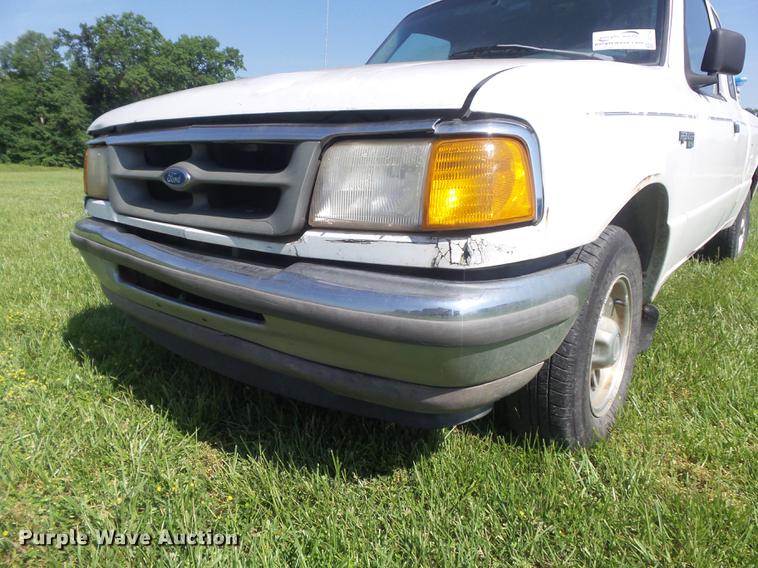 image for item DD7190 1997 Ford Ranger XLT pickup truck
