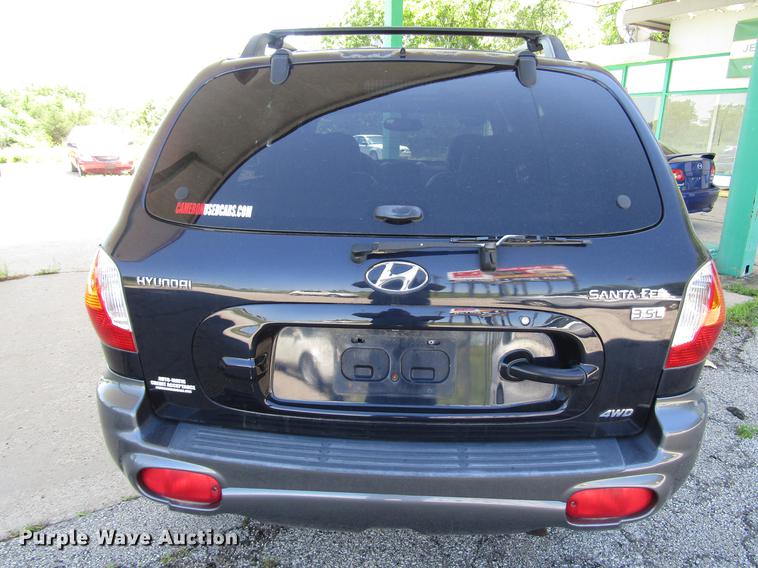 image for item DD7491 2004 Hyundai Santa Fe SUV