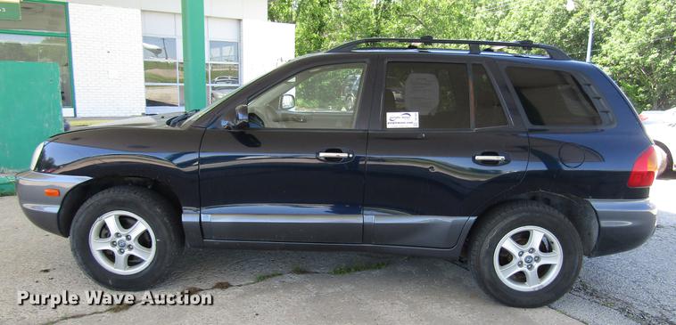 image for item DD7491 2004 Hyundai Santa Fe SUV
