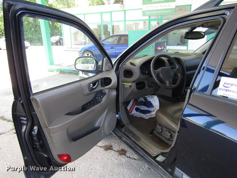 image for item DD7491 2004 Hyundai Santa Fe SUV