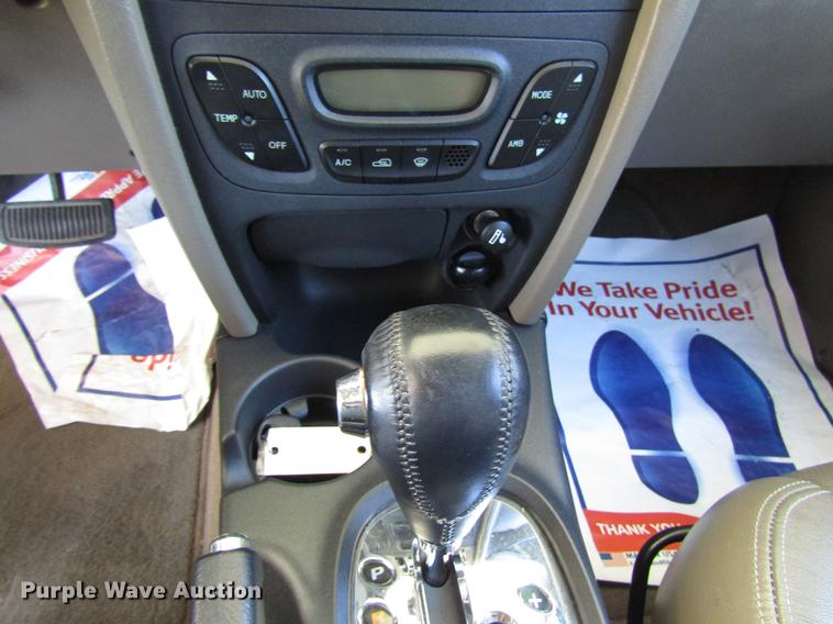 image for item DD7491 2004 Hyundai Santa Fe SUV