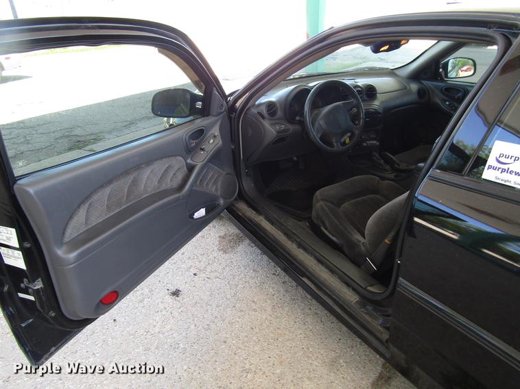 image for item DD7493 1999 Pontiac Grand Am GT