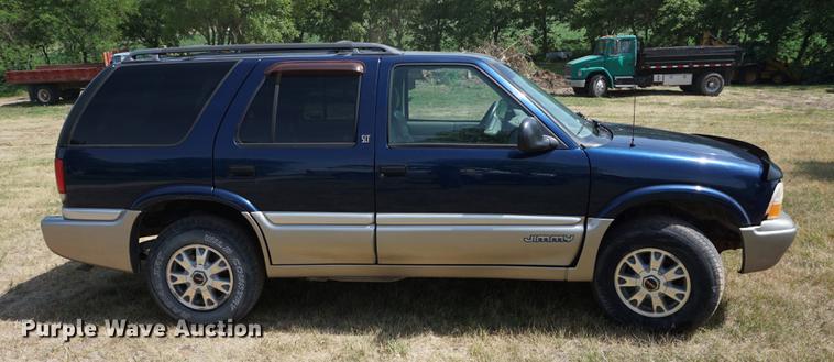 image for item DD7676 1998 GMC Jimmy SUV