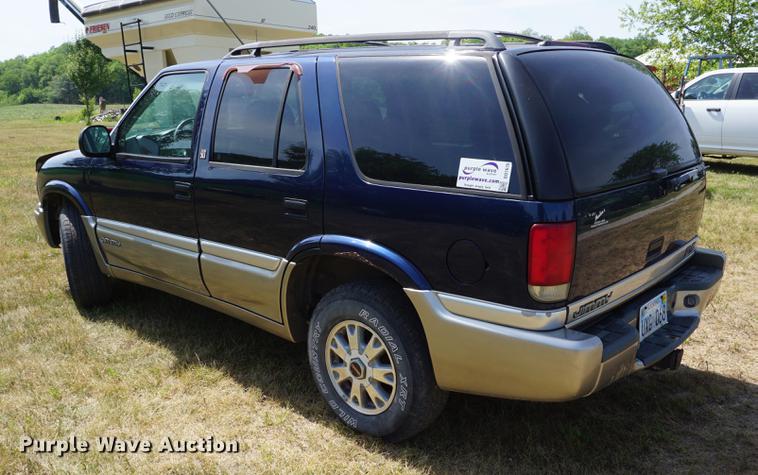 image for item DD7676 1998 GMC Jimmy SUV