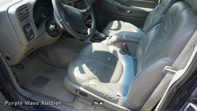 image for item DD7676 1998 GMC Jimmy SUV