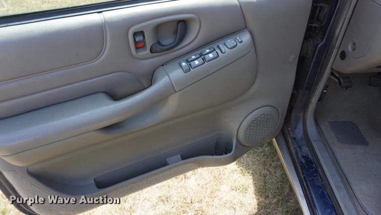 image for item DD7676 1998 GMC Jimmy SUV