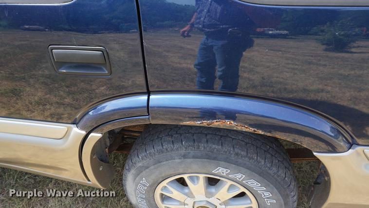 image for item DD7676 1998 GMC Jimmy SUV