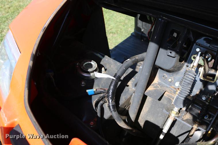 image for item DD8224 2011 Kubota RTV1140CPX utility vehicle