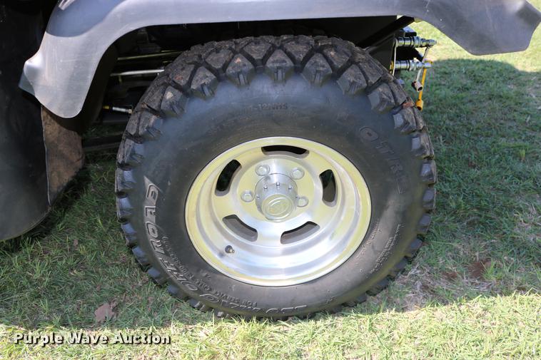 image for item DD8224 2011 Kubota RTV1140CPX utility vehicle