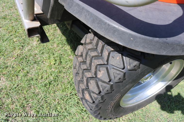 image for item DD8224 2011 Kubota RTV1140CPX utility vehicle