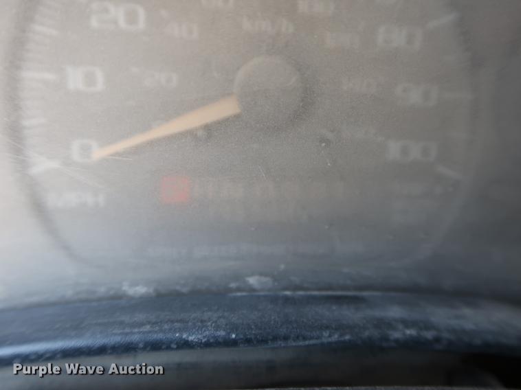 image for item DD9584 2002 Chevrolet Express 3500 van