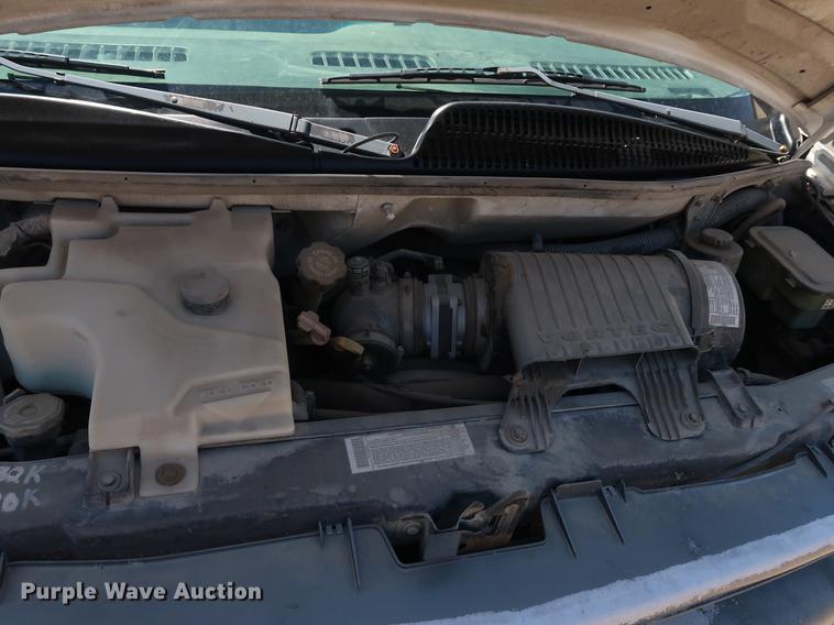 image for item DD9584 2002 Chevrolet Express 3500 van