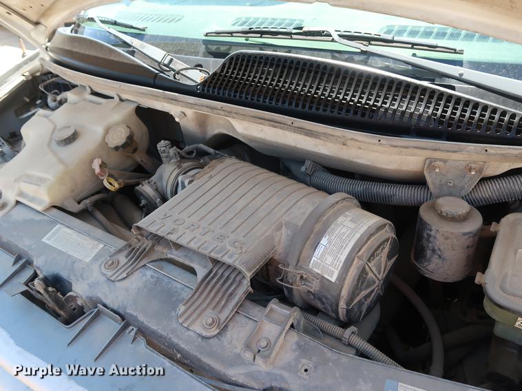 image for item DD9584 2002 Chevrolet Express 3500 van